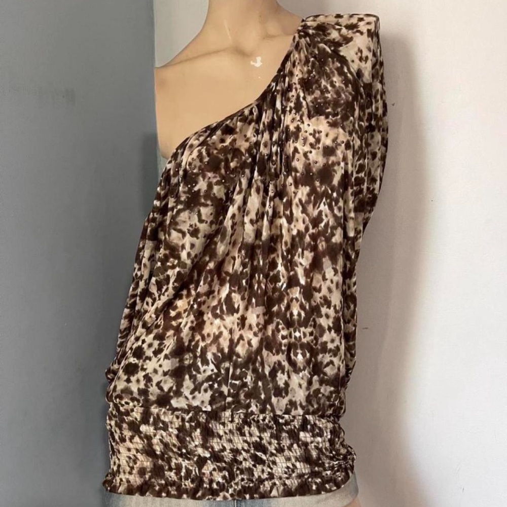 a.n.a Brown Patterned One-Shoulder Blouse